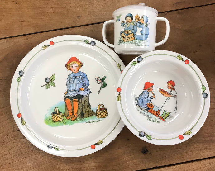 Peter in Blueberry Land Dish Set